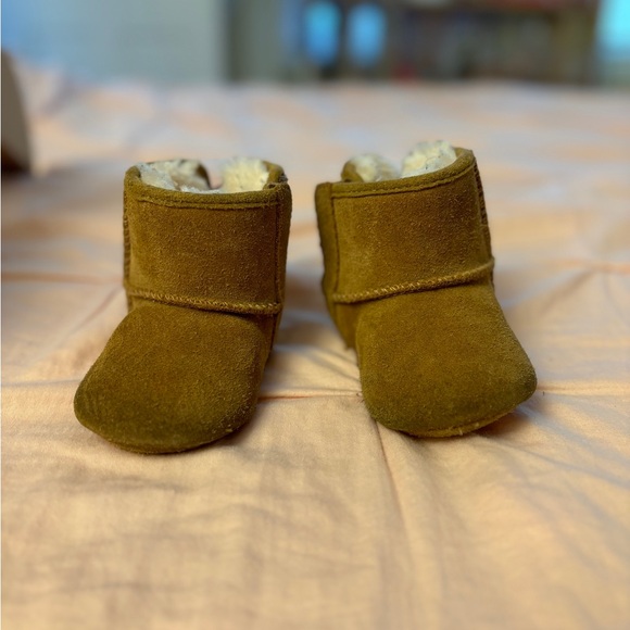 Baby Uggs for 6-12 months - Picture 5 of 6